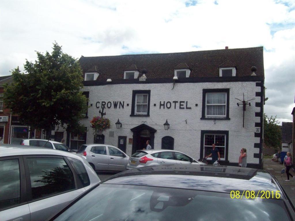 The Crown Hotel Swindon Buitenkant foto